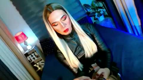 MISS SHANE online show from October 9, 6:39 pm