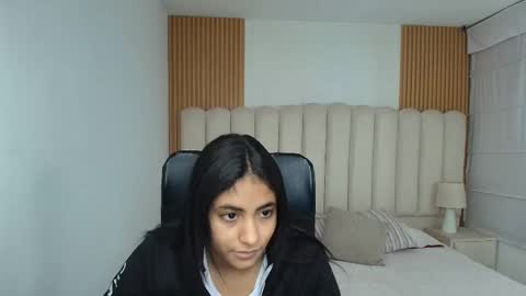 shanelle online show from March 20, 3:00 am