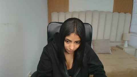 shanelle online show from May 18, 12:11 pm