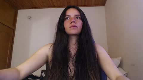 Snapshot of shanel_lozano chatting on May 28, 6:16 pm shanel_lozano online show from May 28, 6:16 pm