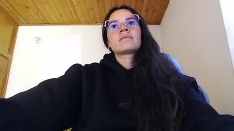 Snapshot of shanel_lozano chatting on June 22, 9:01 pm shanel_lozano online show from June 22, 9:01 pm