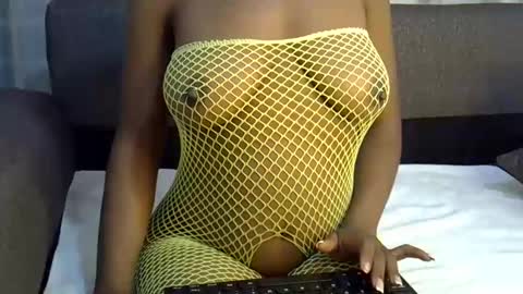 Snapshot of shanell_kiss chatting on April 17, 1:30 am shanell kiss online show from April 17, 1:30 am