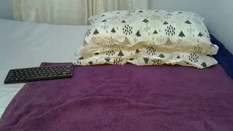 Snapshot of shanell_kiss chatting on June 5, 12:11 pm shanell kiss online show from June 5, 12:11 pm