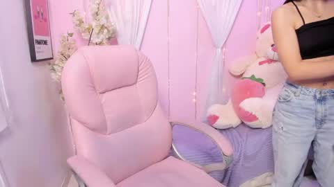 Shanelle online show from May 18, 8:36 pm