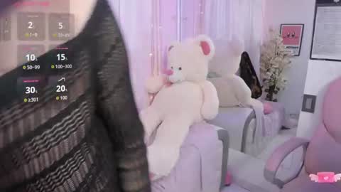 Shanelle online show from June 11, 7:56 pm