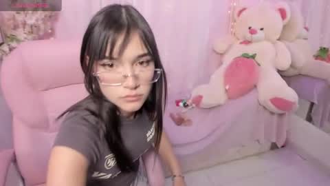 Shanelle online show from June 13, 7:23 pm