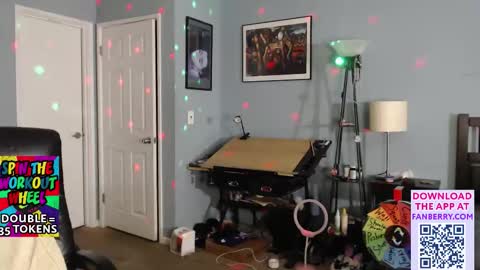 Snapshot of shanestickrod chatting on February 22, 1:18 am shanestickrod online show from February 22, 1:18 am