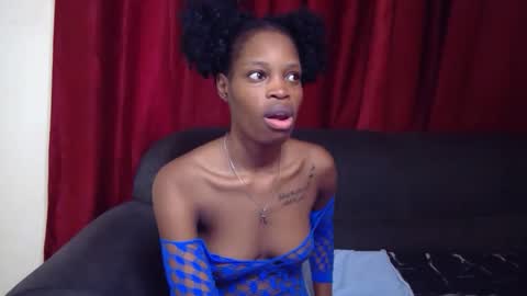 shania_sleigh online show from December 23, 9:05 am