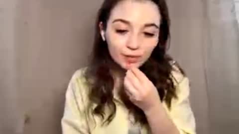 Lillian online show from July 3, 9:16 am