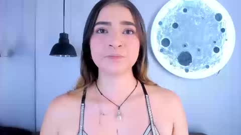 Shanntal  online show from September 19, 7:58 pm