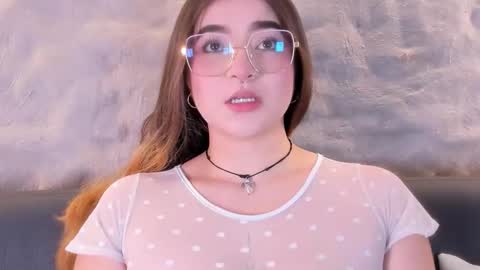 Snapshot of shanntal__ chatting on February 21, 12:17 pm Shanntal online show from February 21, 12:17 pm