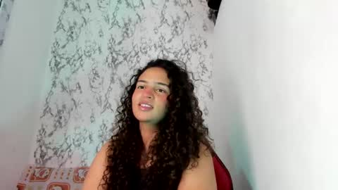 shanom01 online show from June 12, 1:32 pm