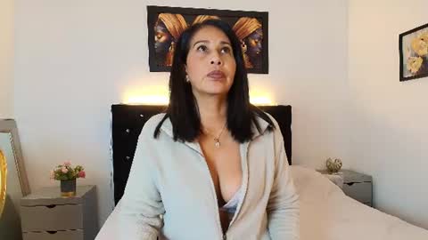  Shanon  online show from June 11, 12:32 am