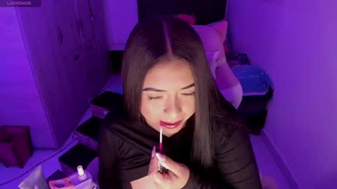 Snapshot of shanonn_diprima_ chatting on July 18, 5:33 am Cami Ortiz independent model online show from July 18, 5:33 am