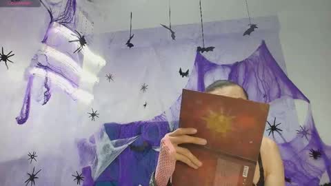 Snapshot of shantala_nastasiia chatting on November 1, 12:51 pm shantala nastasiia online show from November 1, 12:51 pm