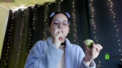 Snapshot of shantalcerezo chatting on January 16, 7:10 pm Cat-FOLLOWME and we talk IGshantal cerezo online show from January 16, 7:10 pm