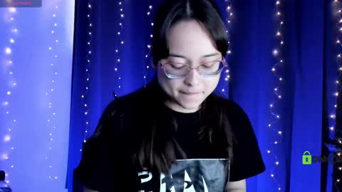 Snapshot of shantalcerezo chatting on March 6, 7:32 pm Cat-FOLLOWME and we talk IGshantal cerezo online show from March 6, 7:32 pm