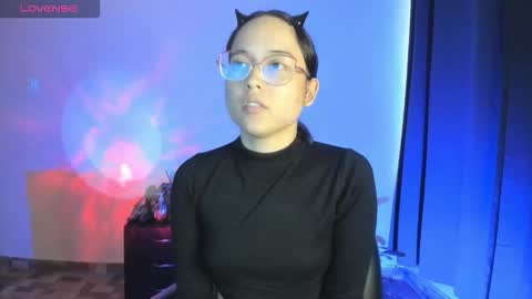 Snapshot of shantalcerezo chatting on November 12, 8:52 pm Cat-FOLLOWME and we talk IGshantal cerezo online show from November 12, 8:52 pm