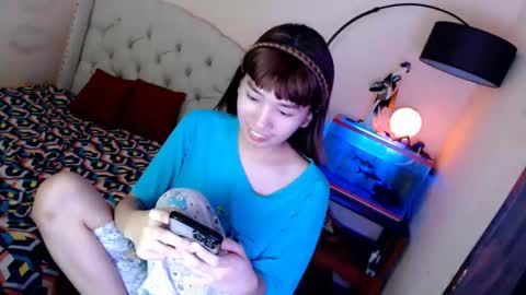 SHANTA FOX  s online show from October 17, 3:25 pm