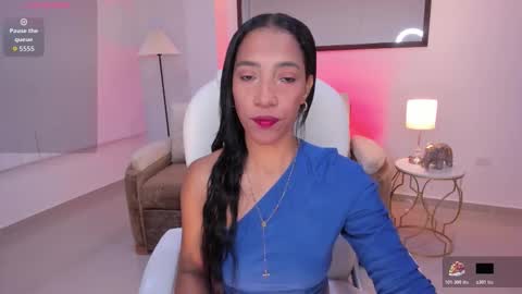 Snapshot of shantall_wills chatting on November 18, 7:07 pm Shantall wills online show from November 18, 7:07 pm