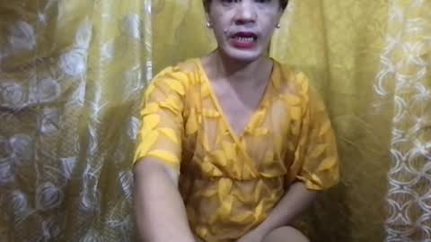 shantallee online show from June 26, 9:35 am