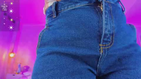 Snapshot of shantalll__ chatting on March 12, 11:09 am Shantal online show from March 12, 11:09 am