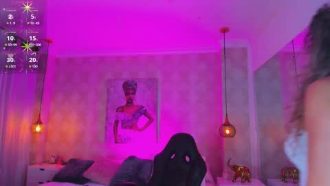 Snapshot of shantalll__ chatting on September 16, 11:00 am Shantal online show from September 16, 11:00 am