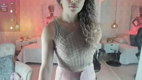 Snapshot of shantalll__ chatting on October 21, 11:11 am Shantal online show from October 21, 11:11 am