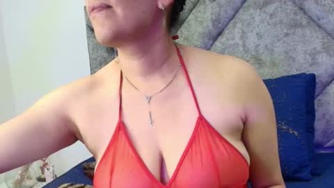 shantey online show from March 4, 1:06 pm