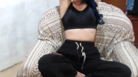 Snapshot of shanyflores5 chatting on February 18, 11:55 pm shanyflores5 online show from February 18, 11:55 pm