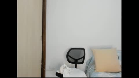 Sara online show from February 25, 9:42 am