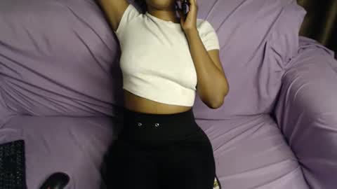 Snapshot of sharatie chatting on March 20, 1:16 pm Sharatie online show from March 20, 1:16 pm