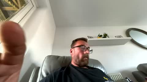 Sharksboy online show from August 5, 5:16 pm