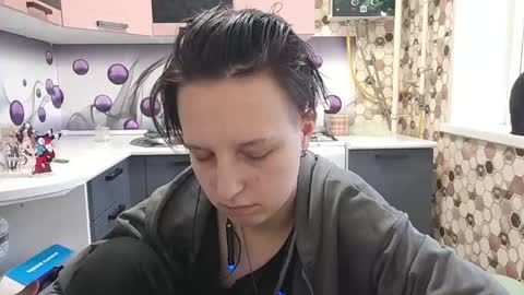 Sara online show from June 7, 5:06 pm