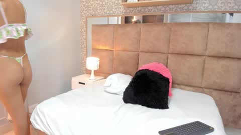 Snapshot of sharlottedoll chatting on March 5, 12:34 pm SHARLOTTE online show from March 5, 12:34 pm