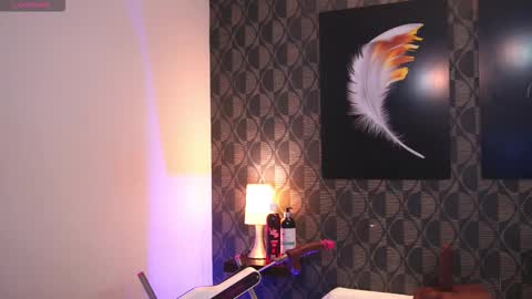 Snapshot of sharomross chatting on November 22, 7:13 pm Sharom online show from November 22, 7:13 pm