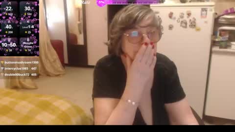 Snapshot of sharon_amore chatting on July 24, 7:39 am Helena online show from July 24, 7:39 am