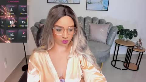 sharon_breezee online show from October 14, 4:24 am