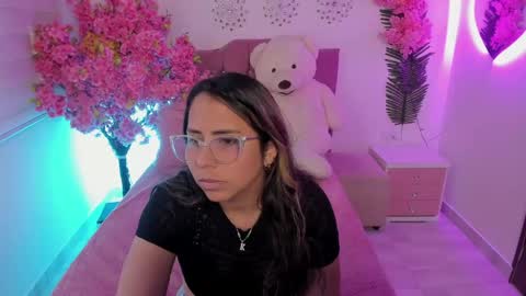 Sharon online show from June 6, 2:33 pm