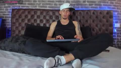 Snapshot of sharon_tyga20 chatting on November 24, 2:55 am Sharon Tyga online show from November 24, 2:55 am