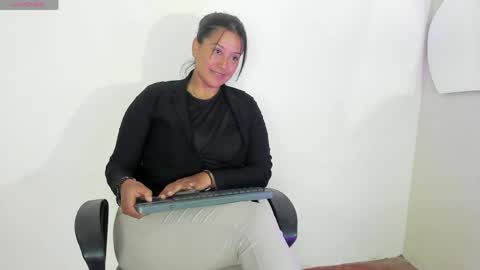 sharoncute16 online show from April 8, 3:56 pm