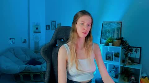 Snapshot of sharonevansi chatting on February 11, 2:46 pm Sharon online show from February 11, 2:46 pm