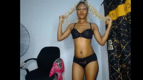 Snapshot of sharonlove8 chatting on June 24, 4:55 am sharon online show from June 24, 4:55 am