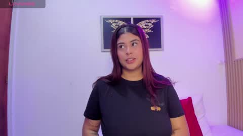 Snapshot of sharonscothh chatting on April 15, 9:15 pm sharonscothh online show from April 15, 9:15 pm