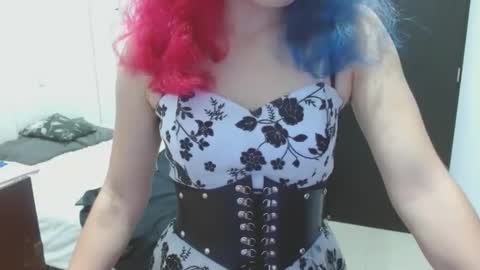 Sharyd  online show from April 5, 10:51 pm