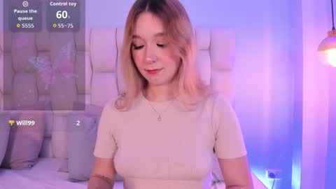 Snapshot of shatall_rouge chatting on October 12, 5:50 am Shantall online show from October 12, 5:50 am