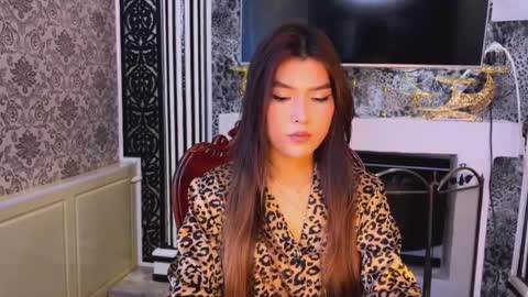 Maya online show from April 8, 7:19 am