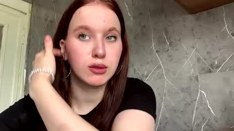 Snapshot of shawntaarnsberger chatting on June 15, 9:22 am Anny online show from June 15, 9:22 am