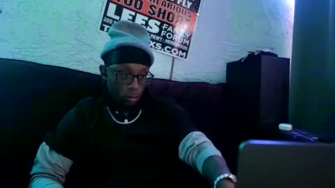 Snapshot of shawnvegas67 chatting on February 6, 10:18 am shawnvegas67 online show from February 6, 10:18 am