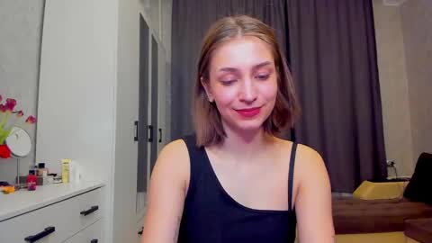 shawty__mariaa online show from March 11, 6:19 pm